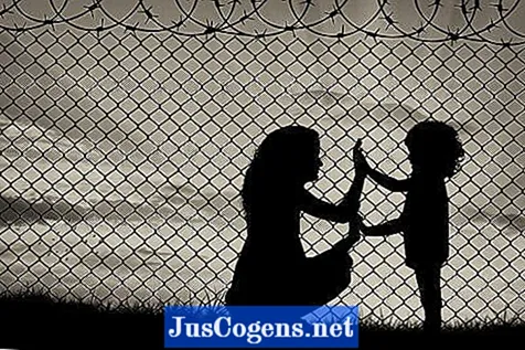 Драма біженців - на Нічиїй землі